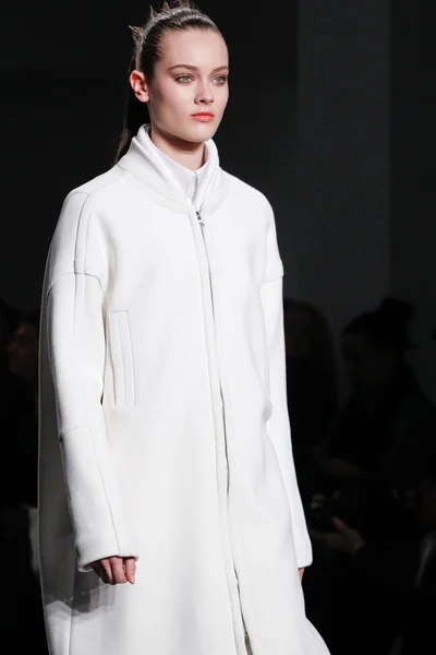 Look 5